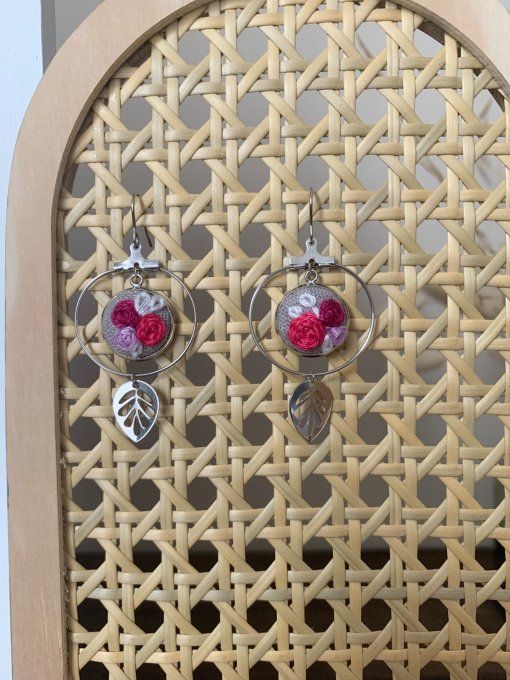 Boucles d'oreilles brodées  fleurs