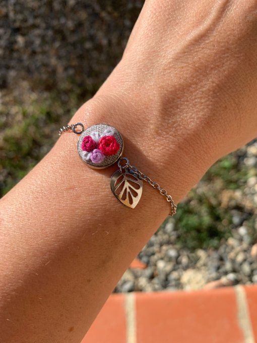 Bracelet broderie fleurs