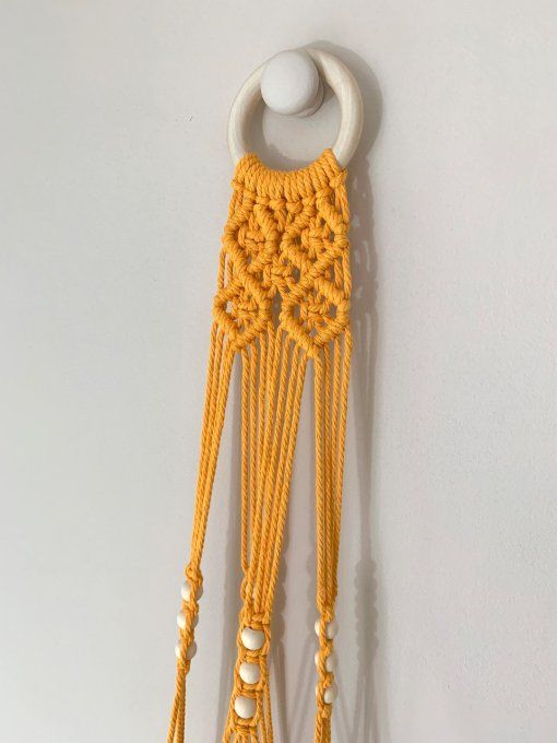 Porte-plante jaune