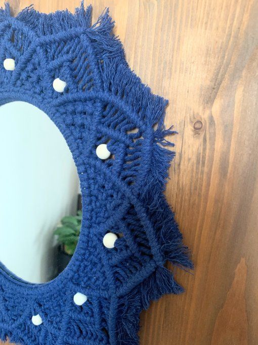 Miroir décoré en macramé, bleu marine 