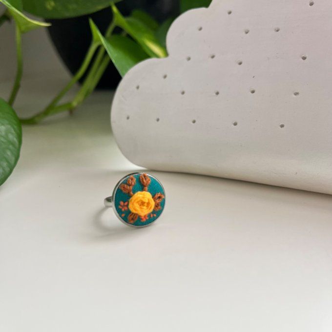 Bague broderie fleurs, acier inoxydable