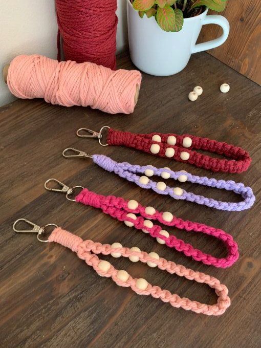 Porte clé dragonne macramé