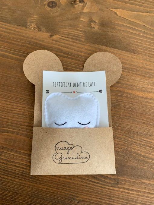Pochette à dent "nœud papillon" avec certificat 