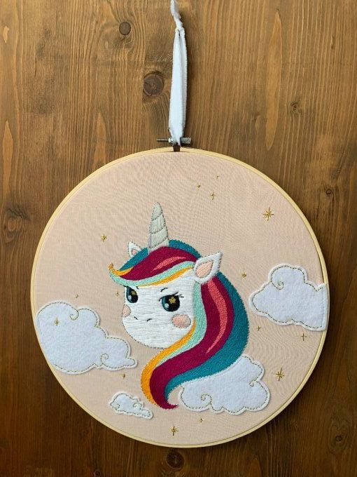 Tambour brodé licorne, grand modèle    