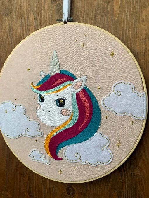 Tambour brodé licorne, grand modèle    