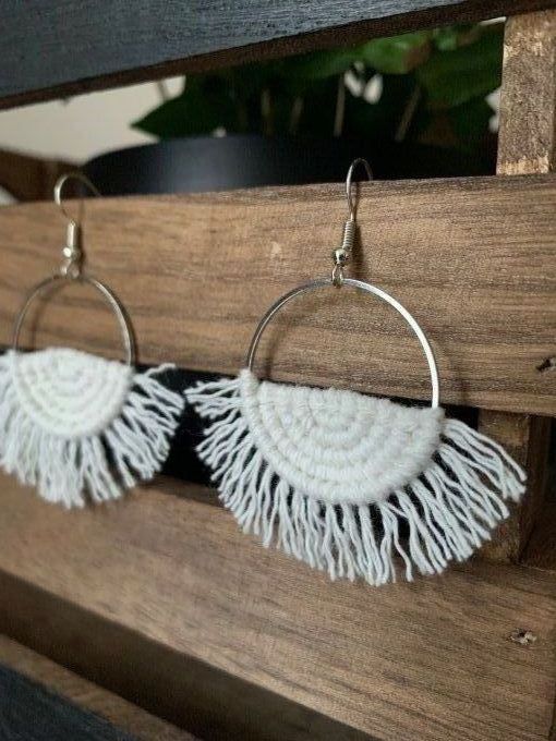 Boucles d'oreilles en macramé 